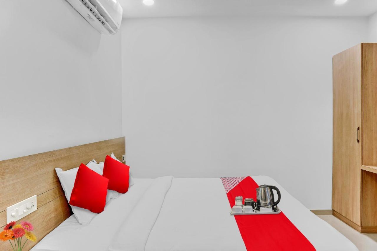 Oyo Flagship Hotel Bluemoon Warangal Exterior foto